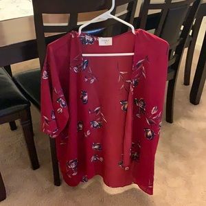 Super flattering light cardigan